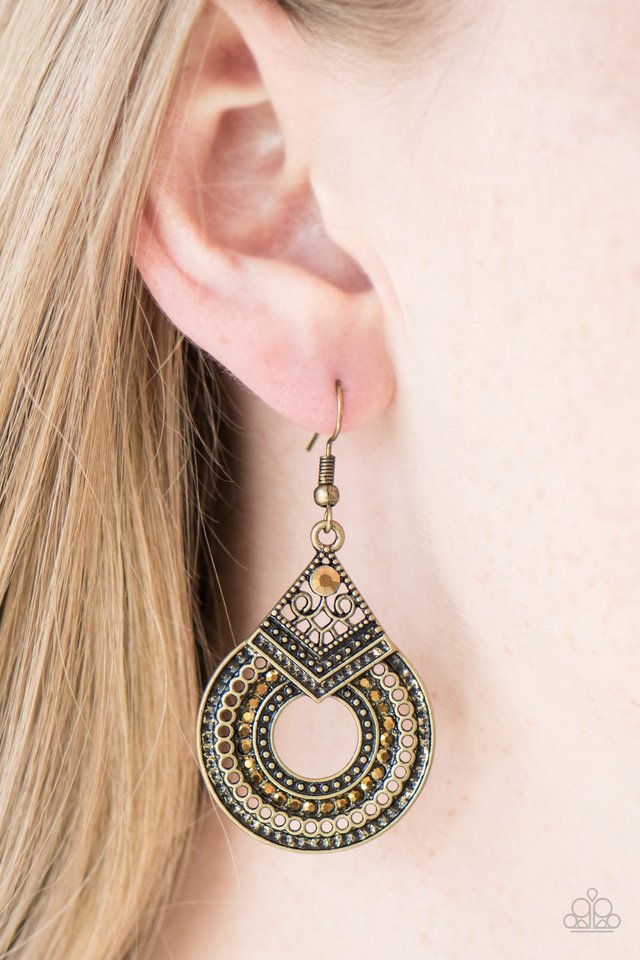 Paparazzi ♥ My Favorite Color Is Glitter - Brass ♥ Earrings