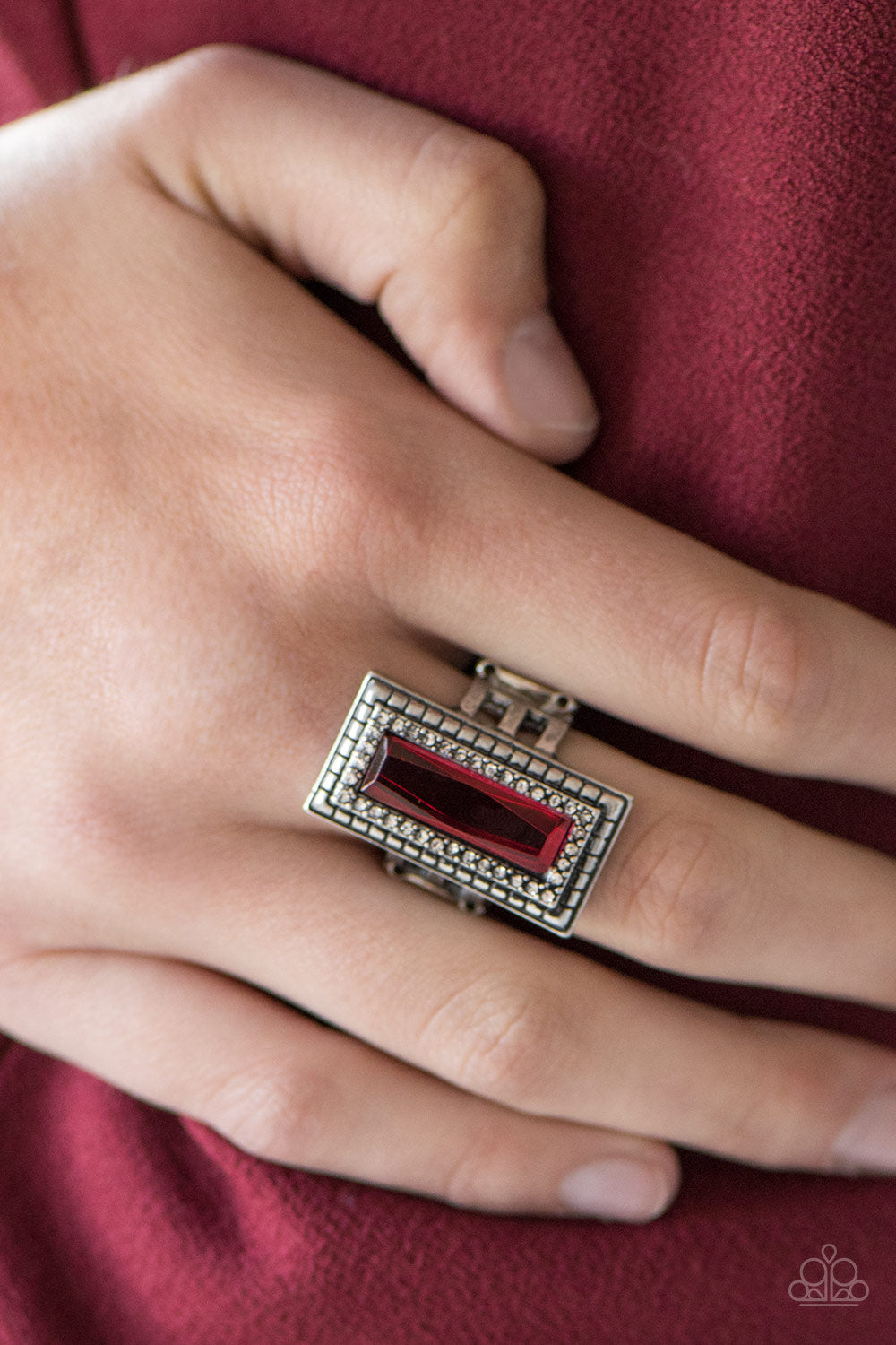 Paparazzi ♥ Titleholder - Red ♥  Ring