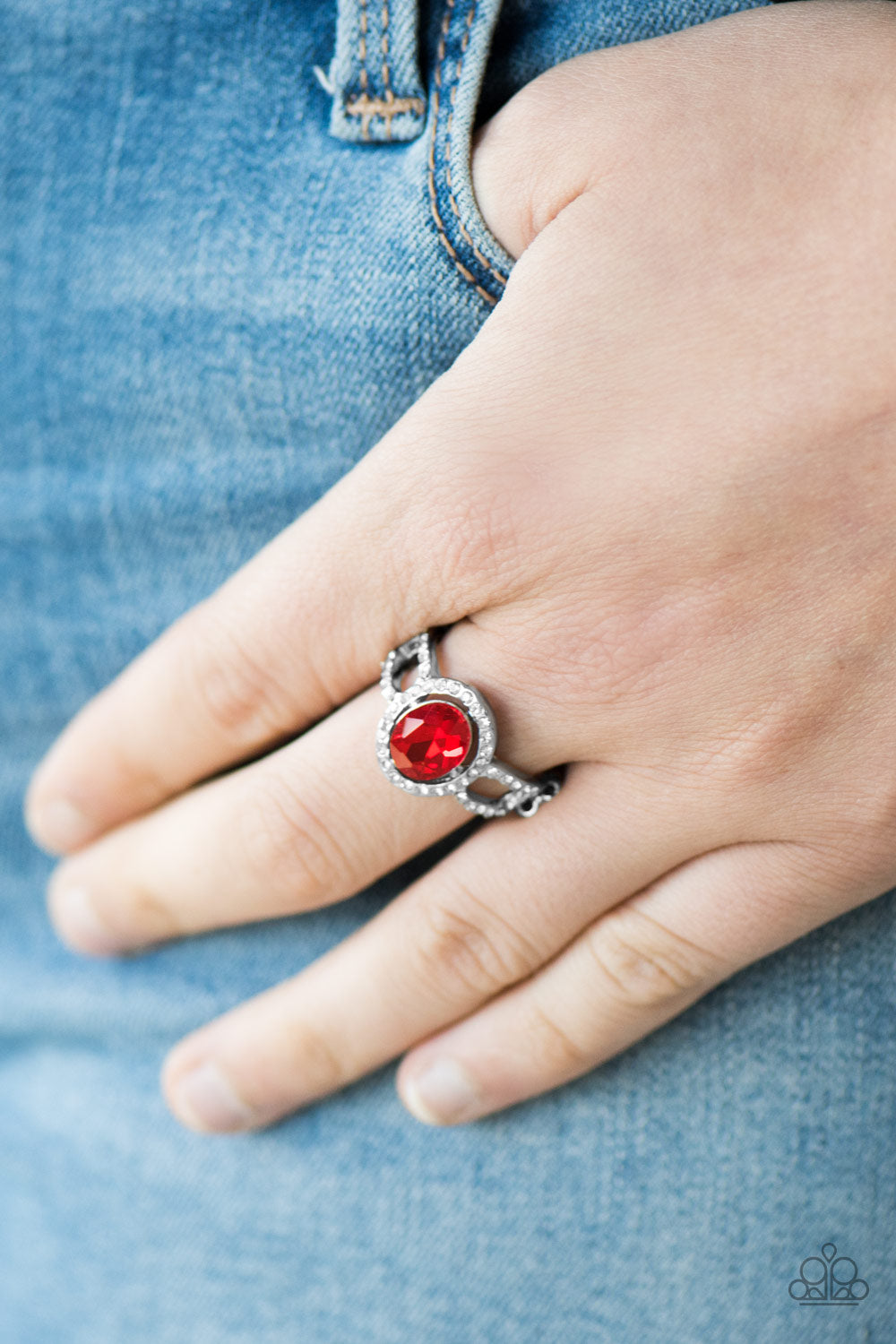 Paparazzi ♥ Wheres My Prince? - Red ♥  Ring