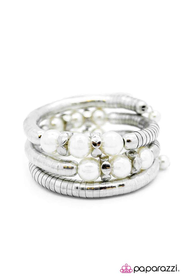 Paparazzi ♥ The Best of Both Worlds - White ♥ Bracelet
