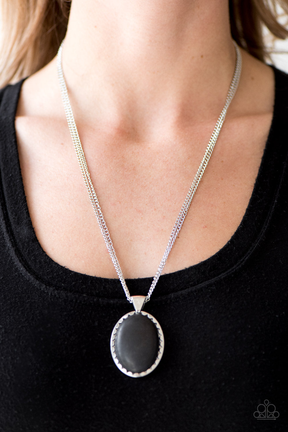 Paparazzi ♥ Creek Chic - Black ♥  Necklace