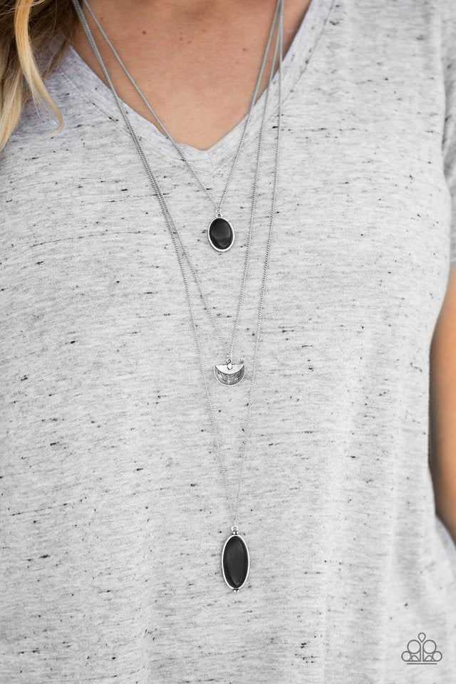 Paparazzi ♥ Sandstone Dunes - Black ♥ Necklace