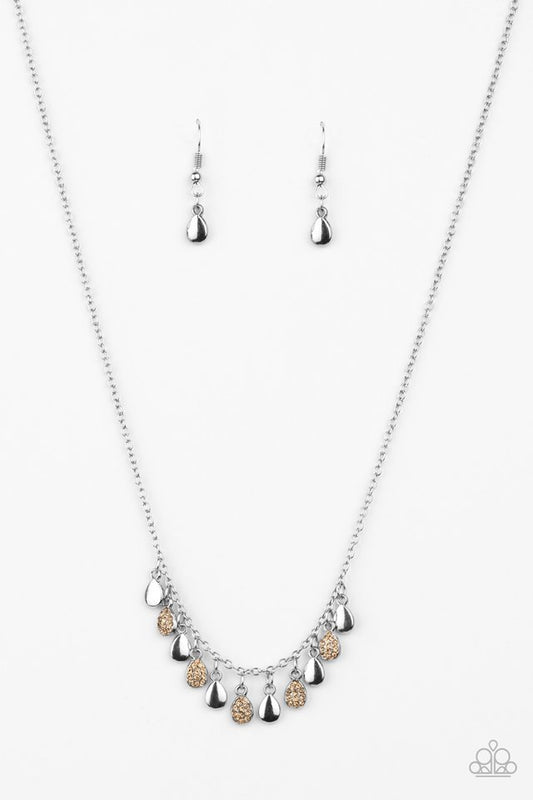 a-storm-is-coming-brown-p2da-bnxx-052xx