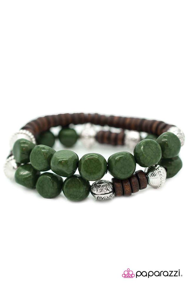 Paparazzi ♥ Grass Roots - Green ♥ Bracelet