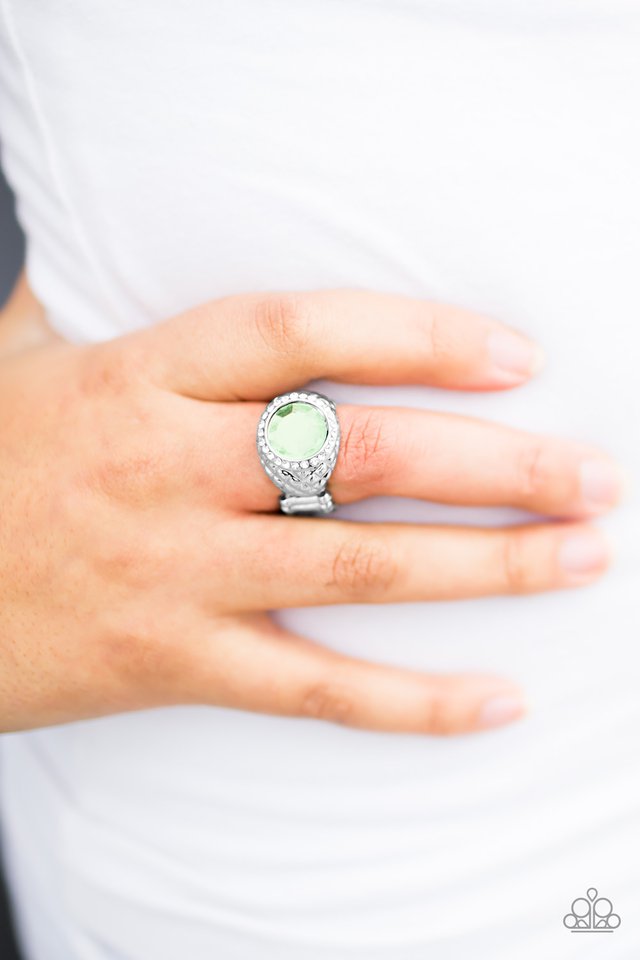 Paparazzi ♥ What A Girl Wants - Green ♥ Ring
