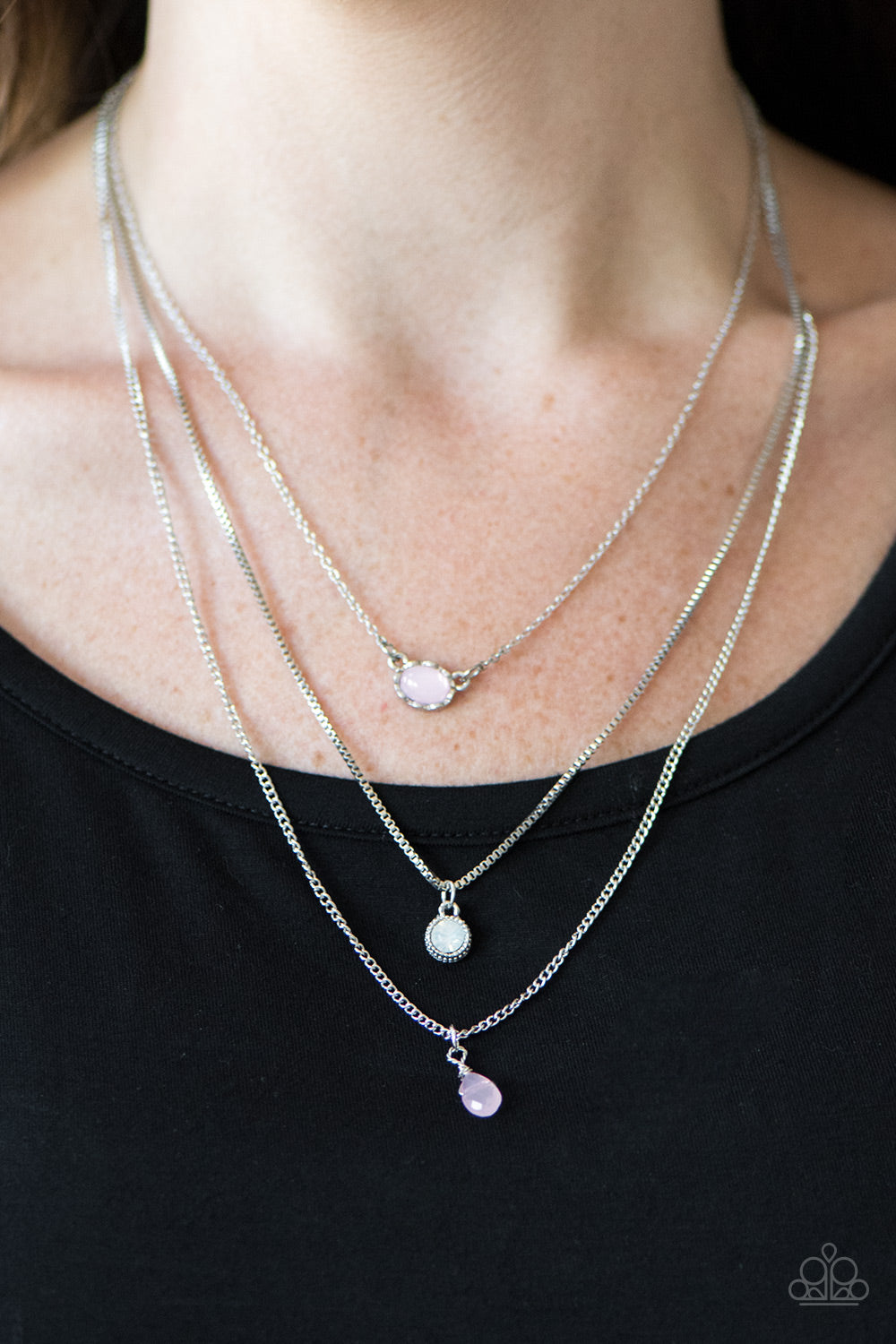 Paparazzi ♥ Mixed Messages - Pink ♥  Necklace