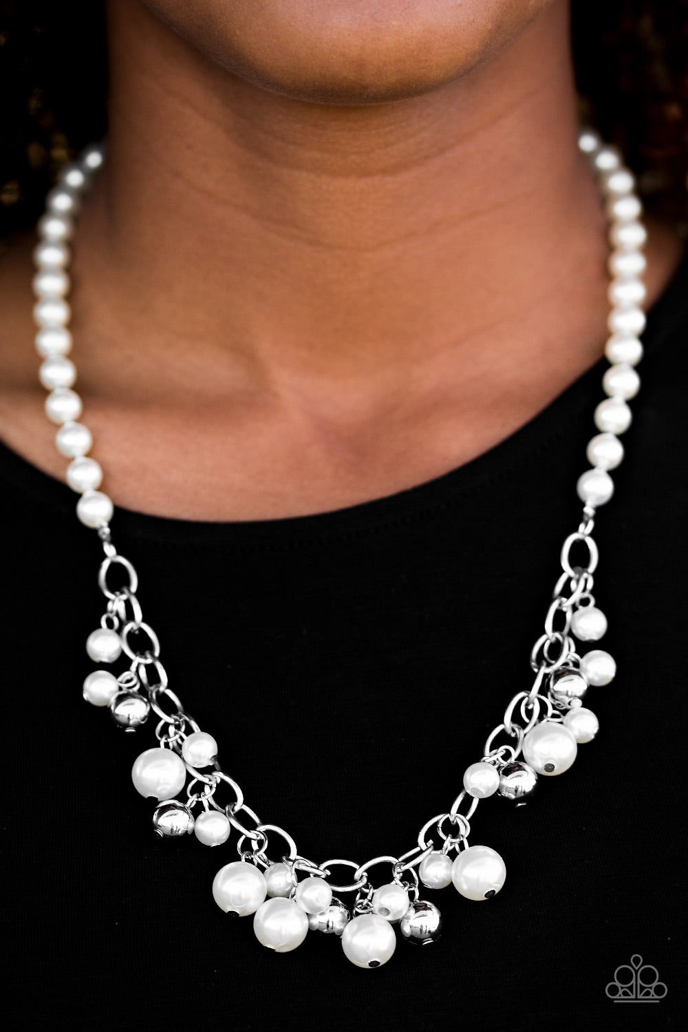 Paparazzi ♥ Classically Celebrity - White ♥  Necklace
