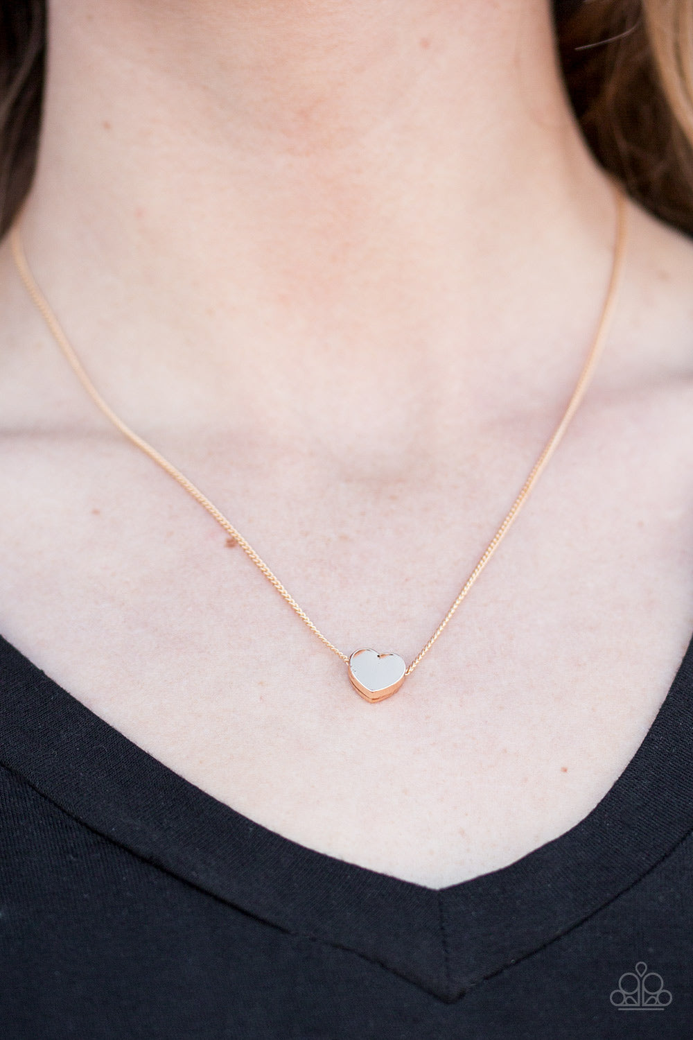 Paparazzi ♥ A Simple Heart - Gold ♥  Necklace
