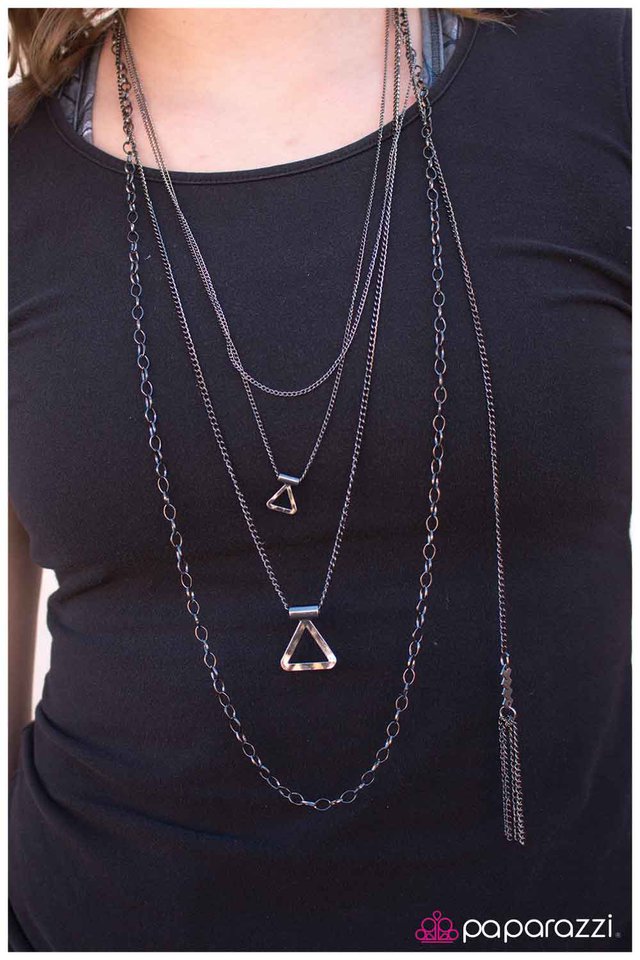 meant-to-be-black-p2se-bkxx-003xx