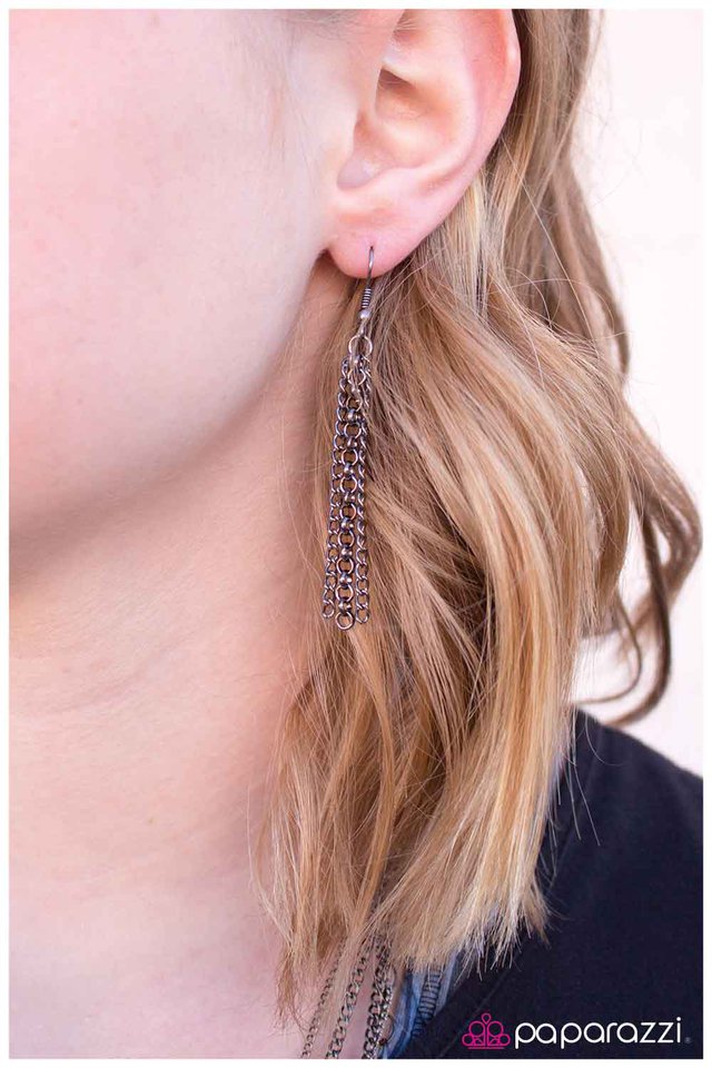 Paparazzi ♥ Meant To Be - Black ♥ Necklace