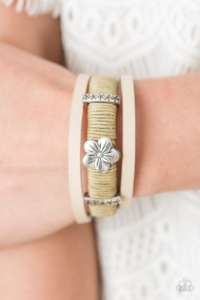 Paparazzi ♥ Hawaiian Haven - Brown ♥ Bracelet