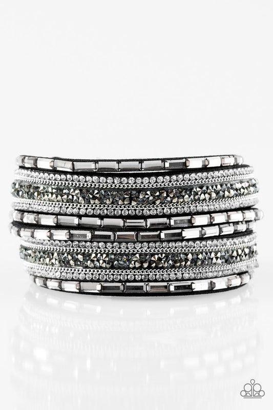 glam-goals-black-p9di-urbk-099xx