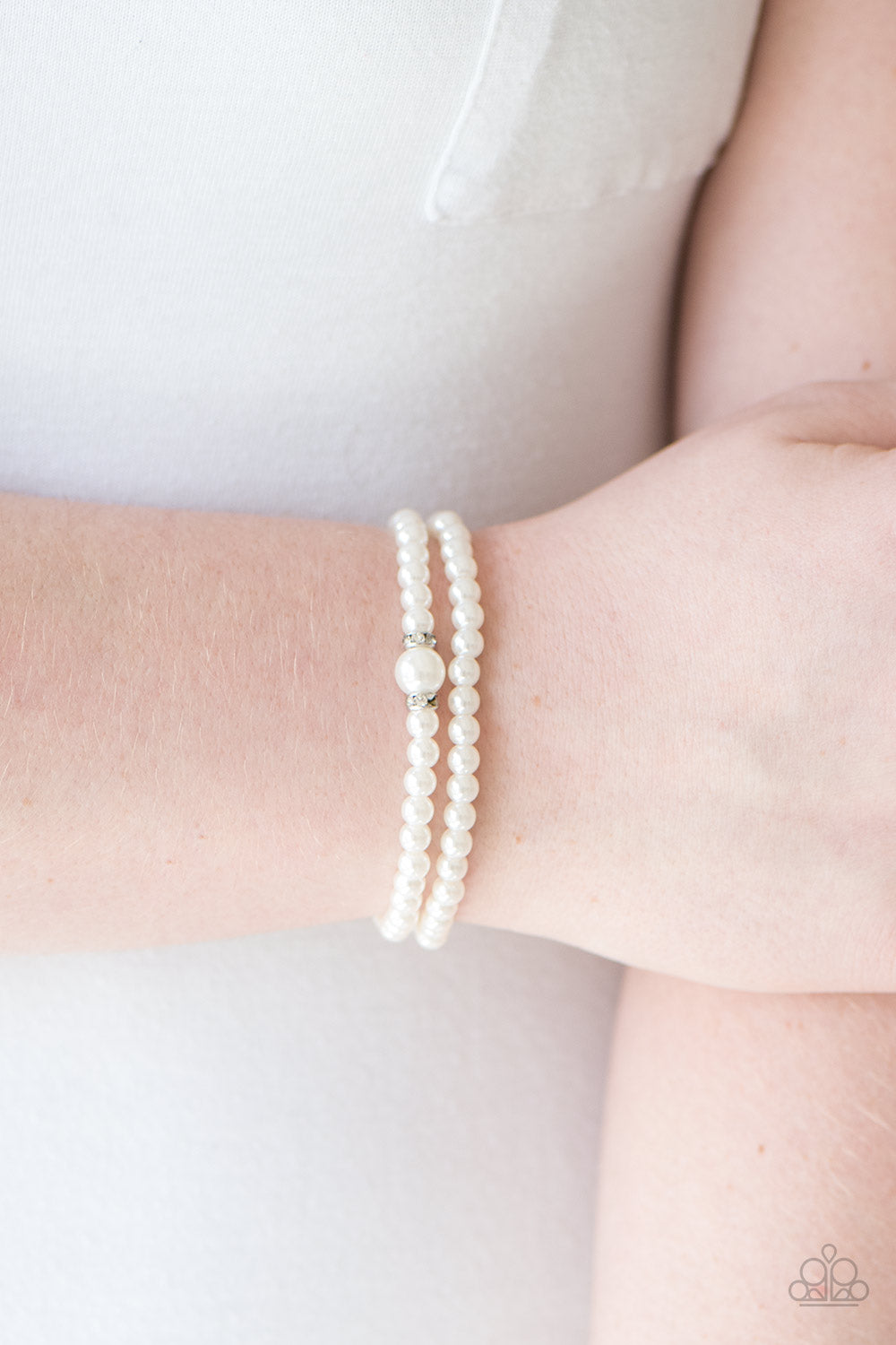 Paparazzi ♥ Cambridge Chic - White ♥  Bracelet