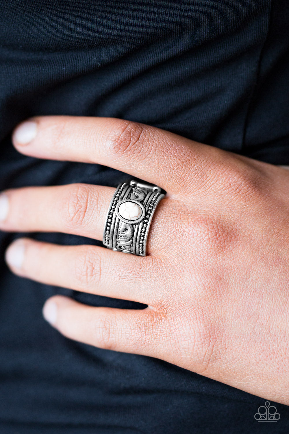 Paparazzi ♥ Island Princess - White ♥  Ring