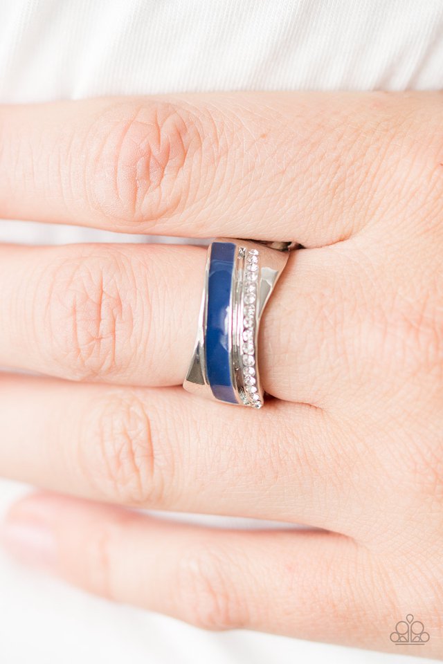 Paparazzi ♥ Wrapped In Radiance - Blue ♥ Ring