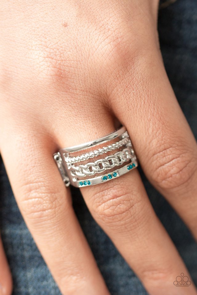 Paparazzi ♥ Mismatched Magnificence - Blue ♥ Ring