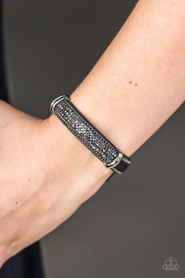 Paparazzi ♥ A Walk In The SPARK 2 - Black ♥ Bracelet