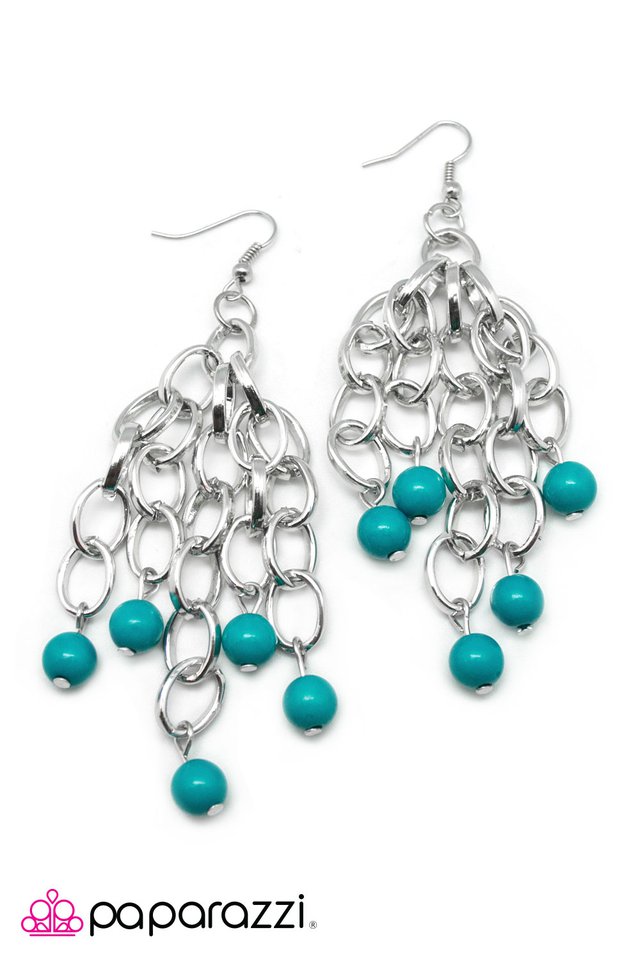 Paparazzi ♥ Center of Attention - Blue ♥ Earrings