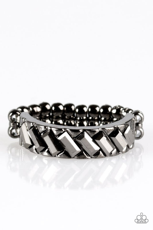 cash-is-queen-black-p4da-bkxx-039xx