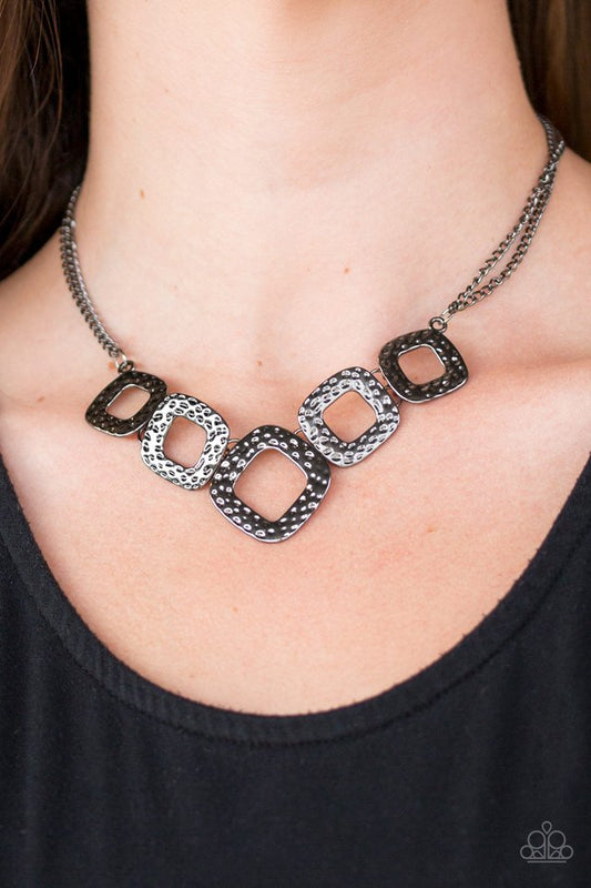 Paparazzi ♥ Wild Catch - Black ♥ Necklace