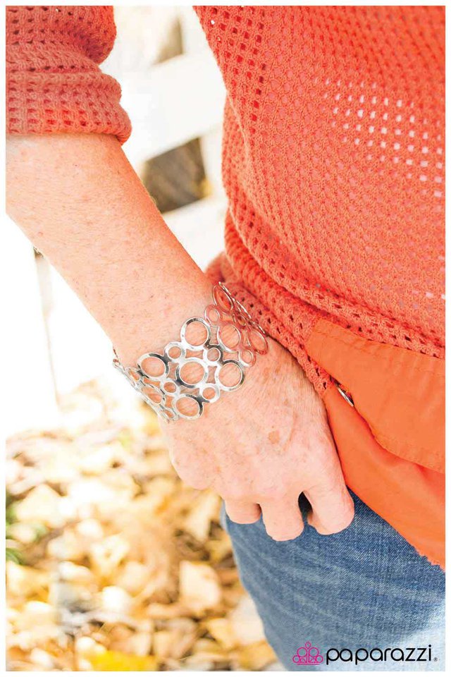 circle-back-around-p9re-svxx-002xx