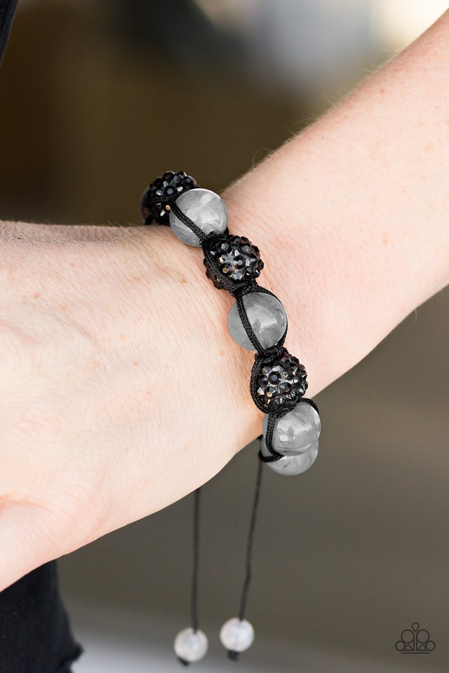 Paparazzi ♥ Lookin Sharp - Silver ♥ Bracelet