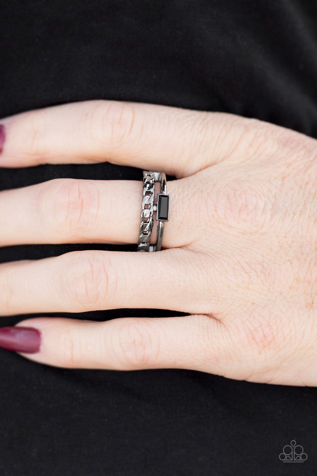 Paparazzi ♥ Edge Effect - Black ♥ Ring