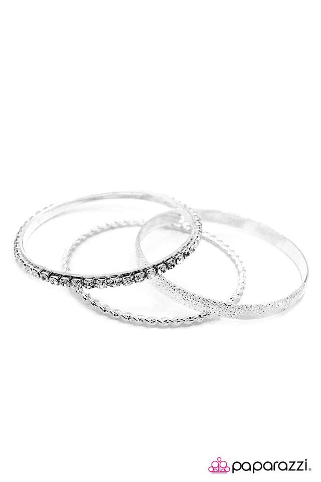 Paparazzi ♥ If the Crown Fits... - Silver ♥ Bracelet