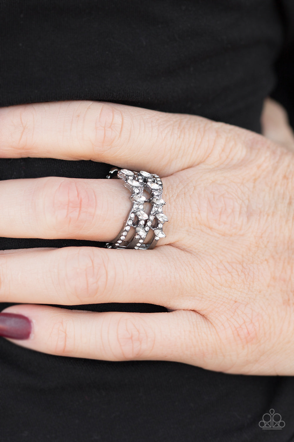 Paparazzi ♥ Shimmering Success - Black ♥  Ring