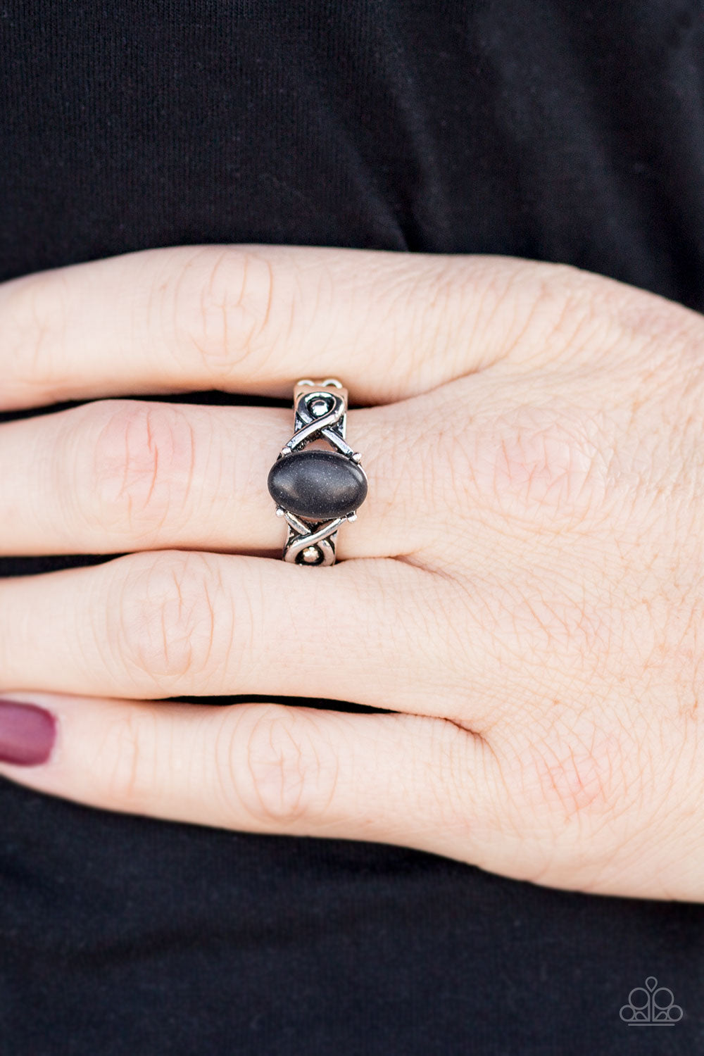 Paparazzi ♥ Stone Thrones - Black ♥  Ring