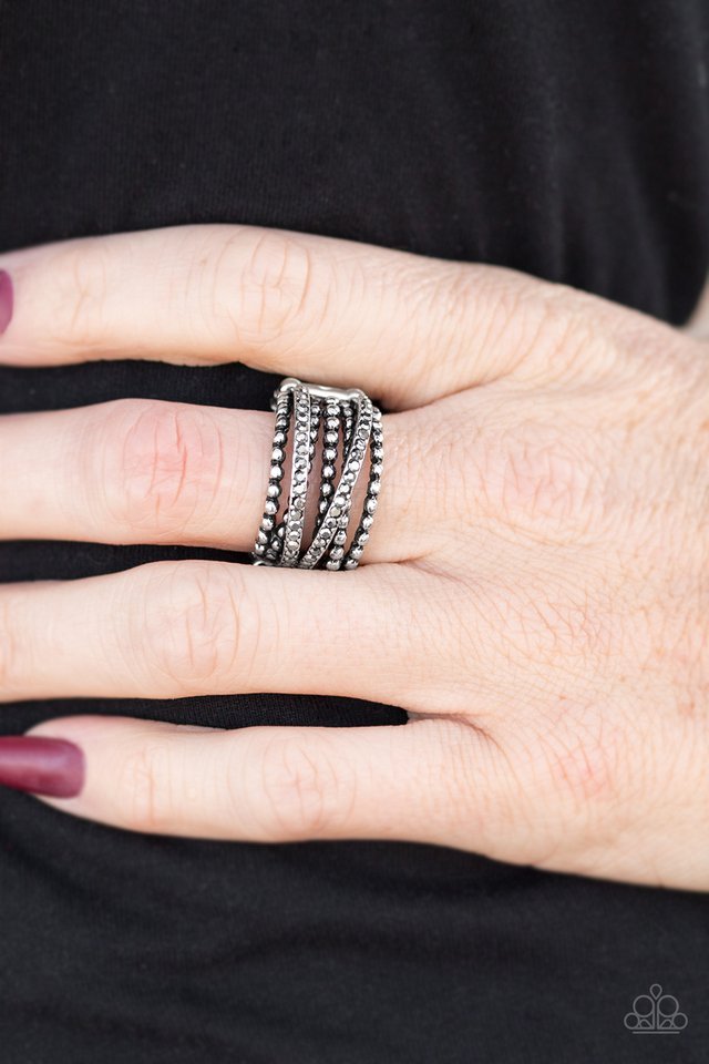 Paparazzi ♥ Extra Edge - Silver ♥ Ring