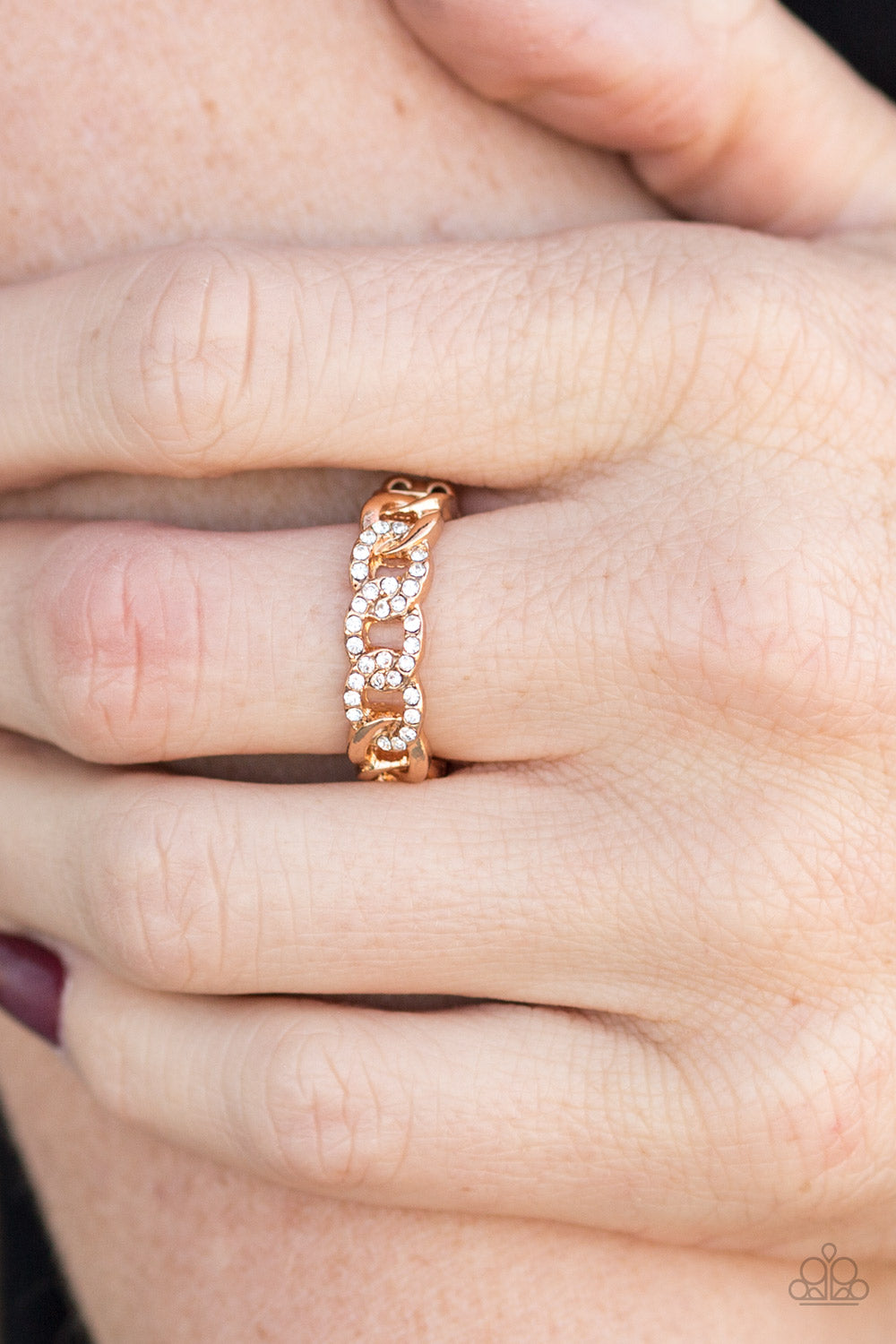 Paparazzi ♥ Under Lock and Chic - Gold ♥  Ring