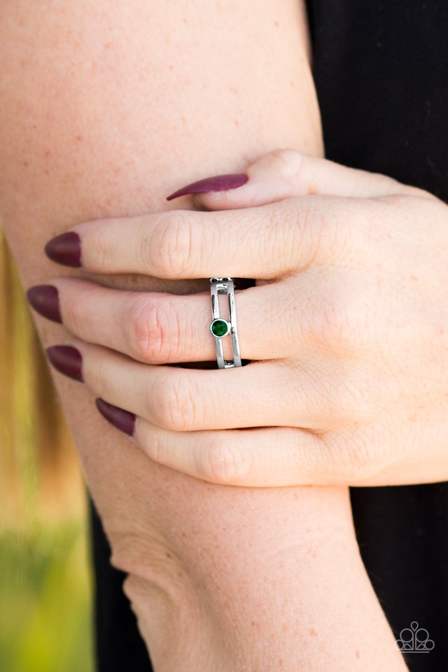 Paparazzi ♥ Lead The Line - Green ♥ Ring