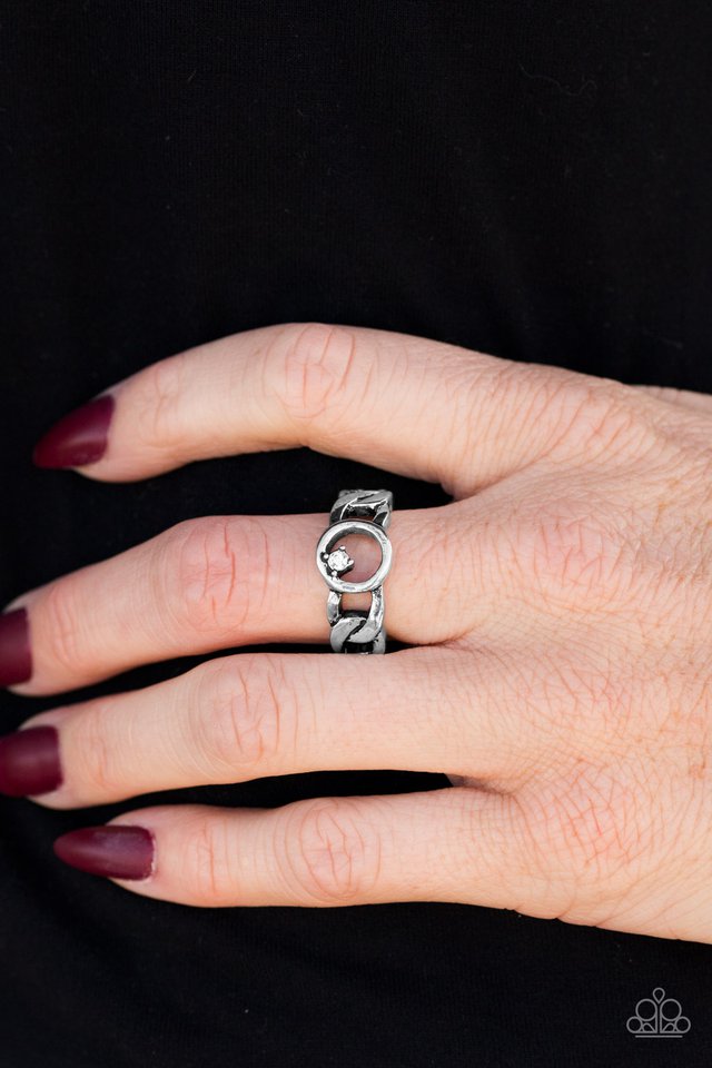 Paparazzi ♥ Rogue Sparkle - White ♥ Ring