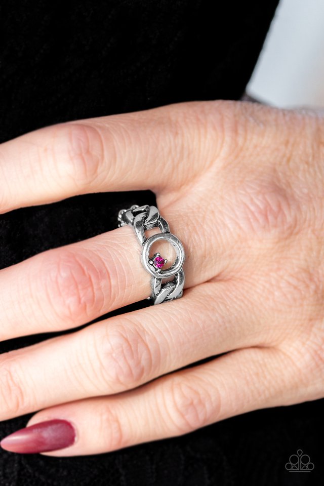 Paparazzi ♥ Rogue Sparkle - Pink ♥ Ring