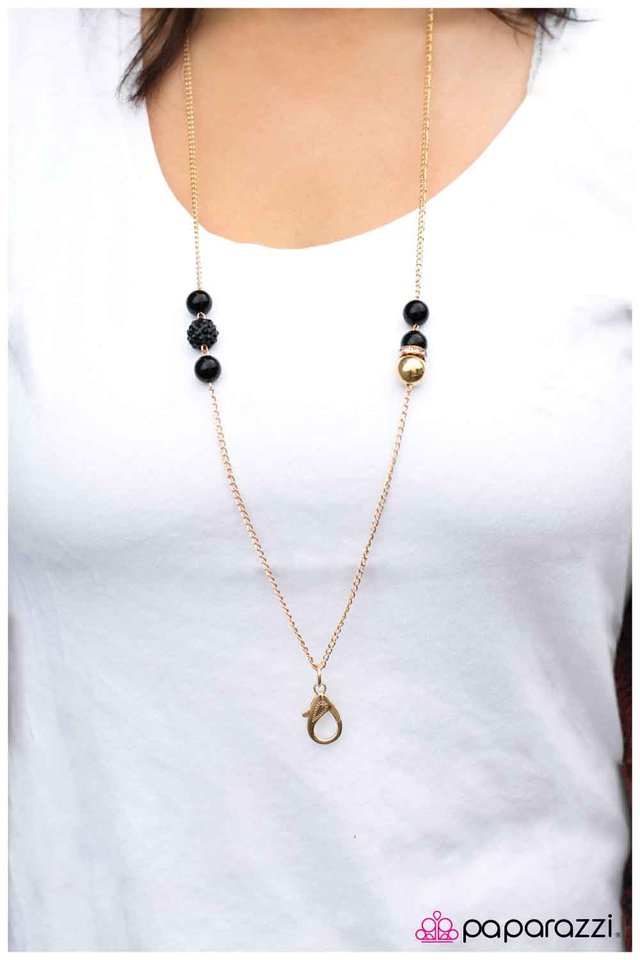 working-hard-for-the-money-p2re-gdbk-007xx