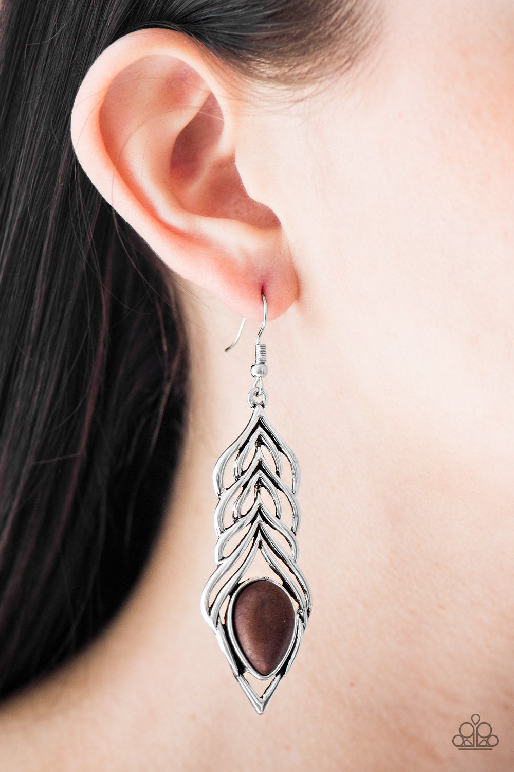 Paparazzi ♥ Swinging Sparrow - Brown ♥  Earrings