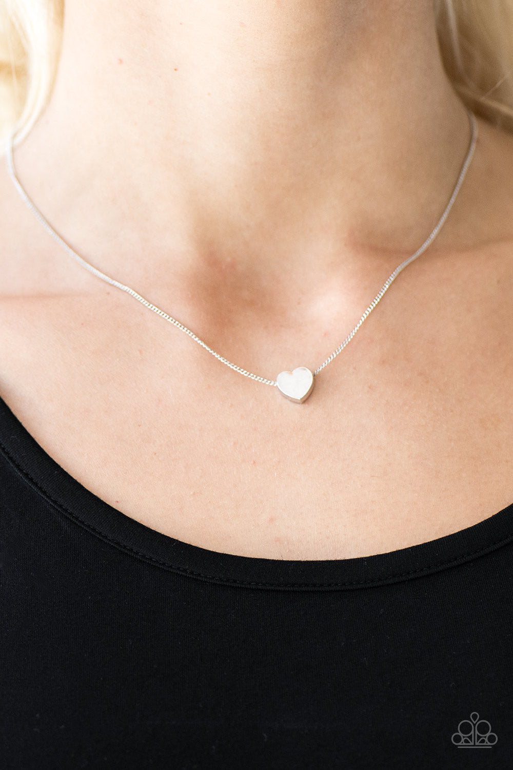 Paparazzi ♥ A Simple Heart - Silver ♥  Necklace