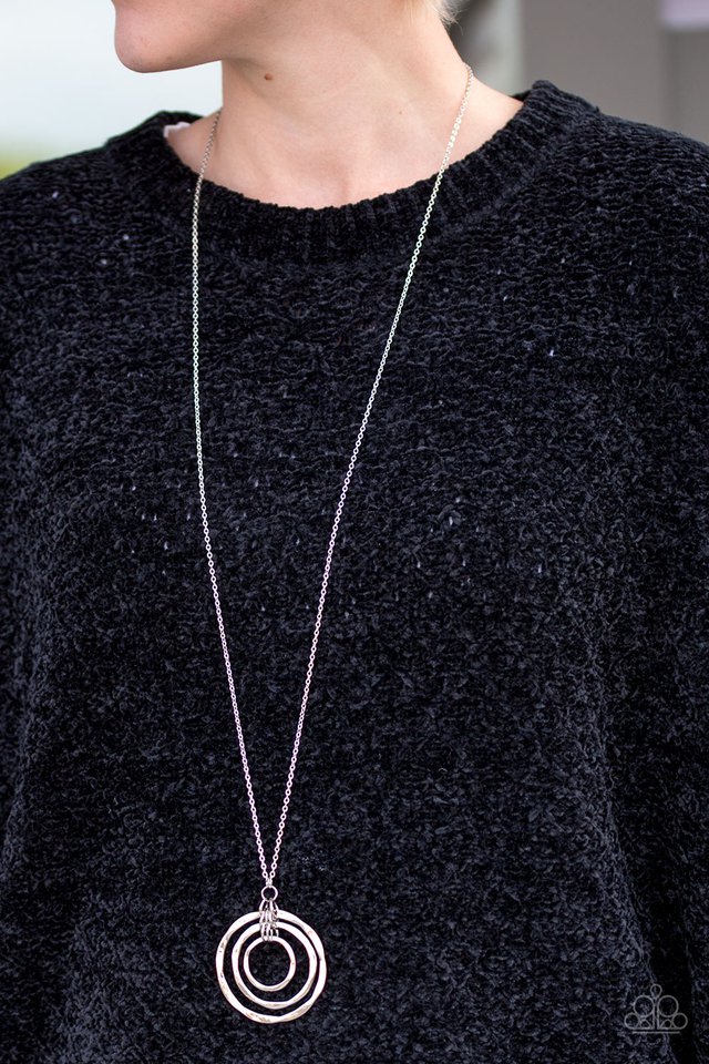 Paparazzi ♥ Full Eclipse - Silver ♥ Necklace