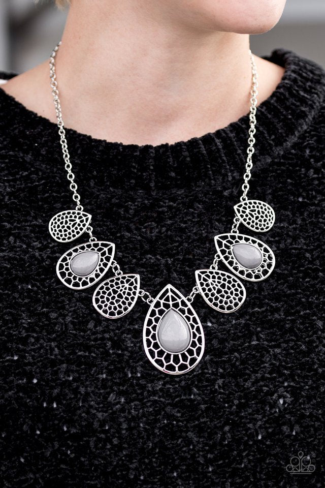 Paparazzi ♥ Jungle Jane - Silver ♥ Necklace