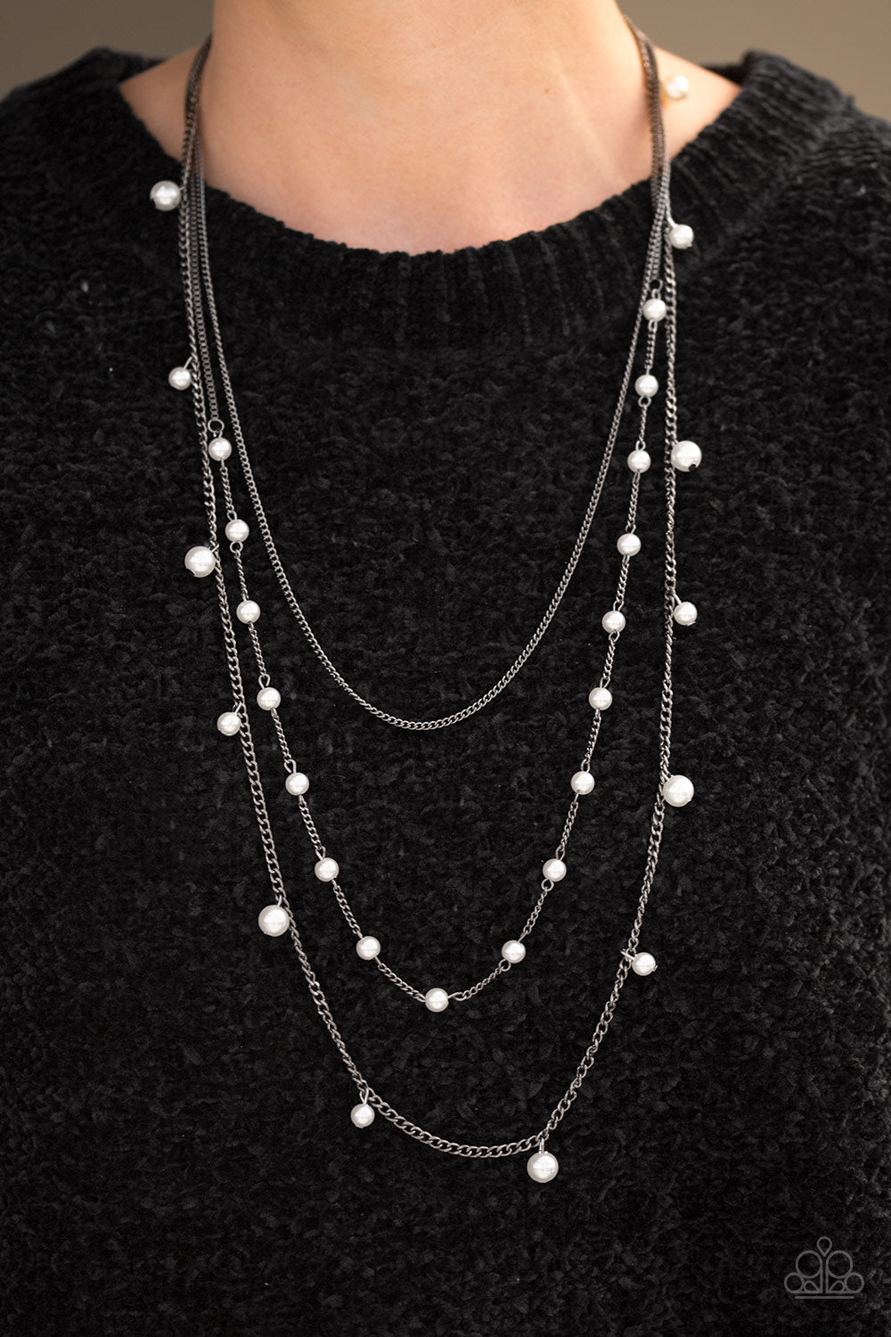 Paparazzi ♥ The FAME Is Up! - White ♥  Necklace