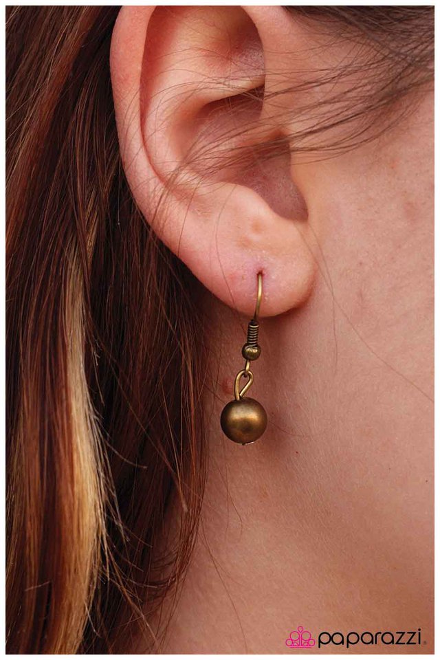 Paparazzi ♥ Adventure Awaits - Brass ♥ Necklace