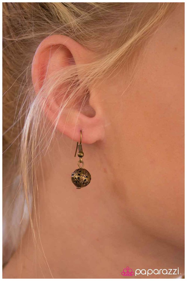 Paparazzi ♥ In My Element - Brass ♥ Necklace