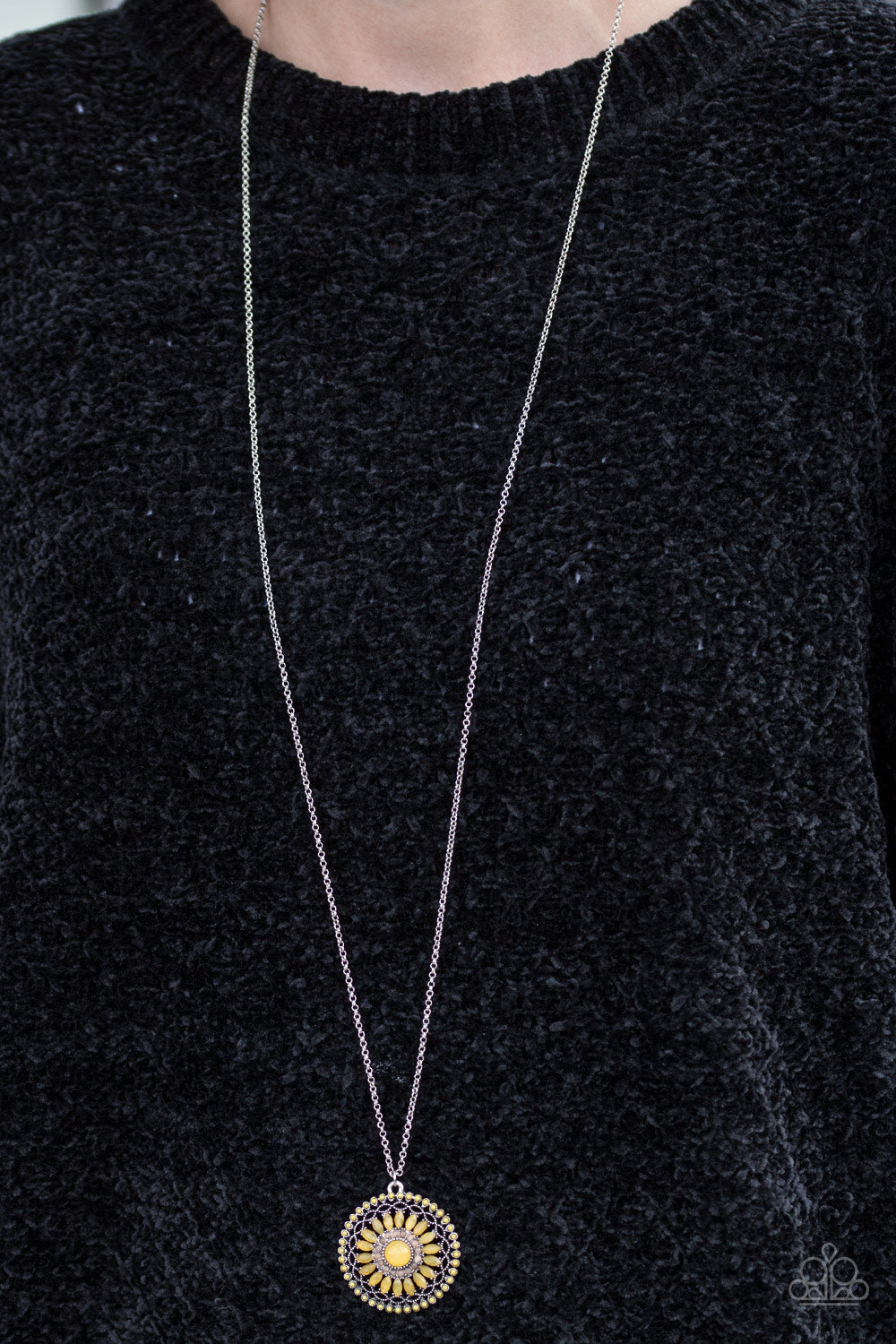 Paparazzi ♥ Colorful Carousels - Yellow ♥  Necklace