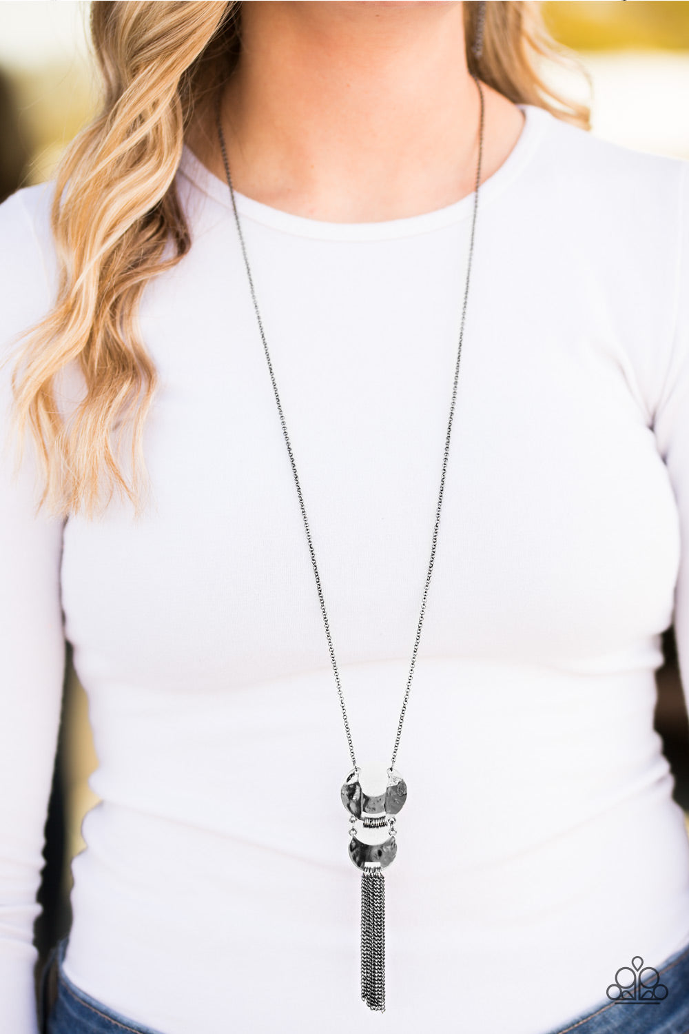 Paparazzi ♥ Lunar Legend - Black ♥  Necklace