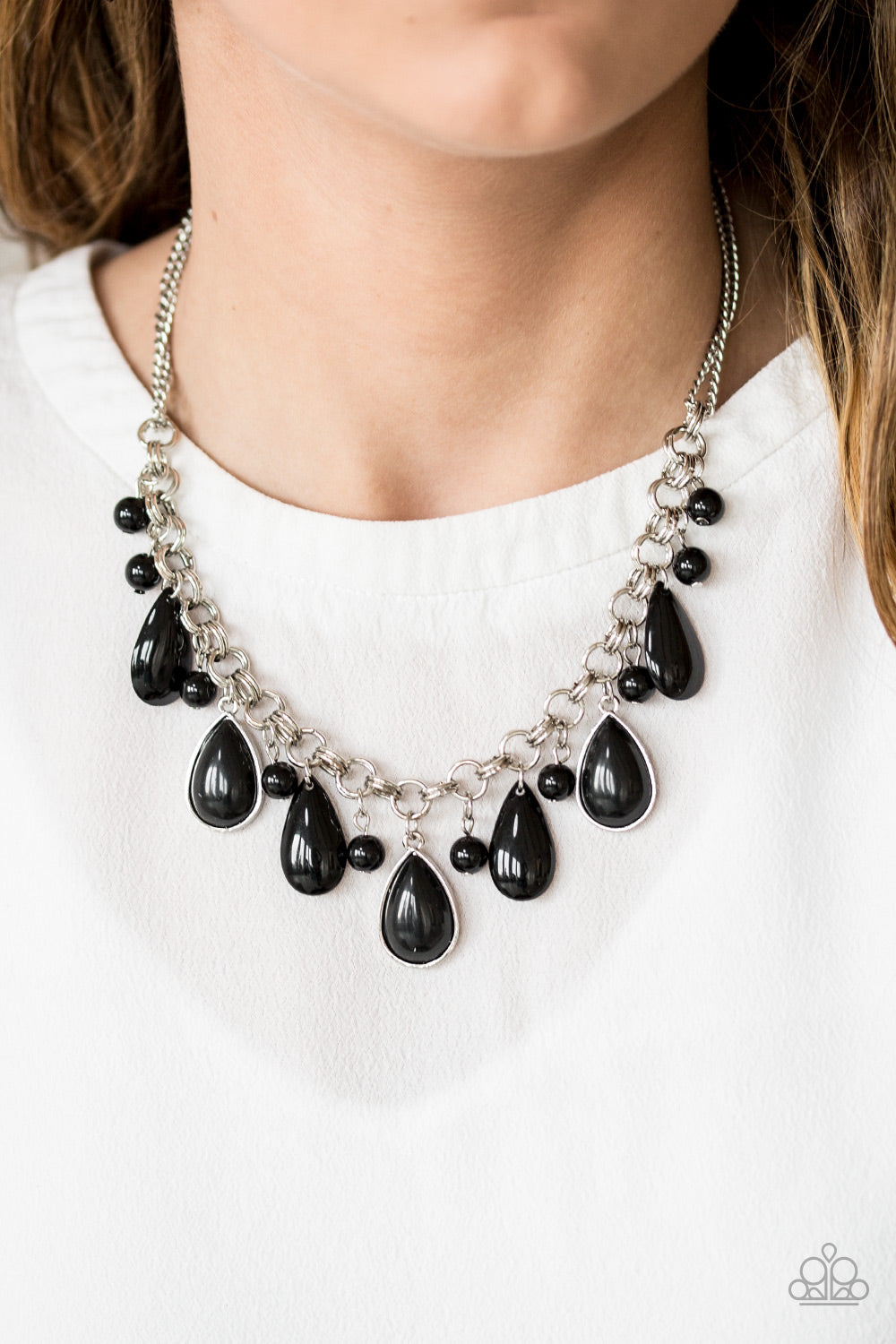 Paparazzi ♥ This Side Of Malibu - Black ♥  Necklace