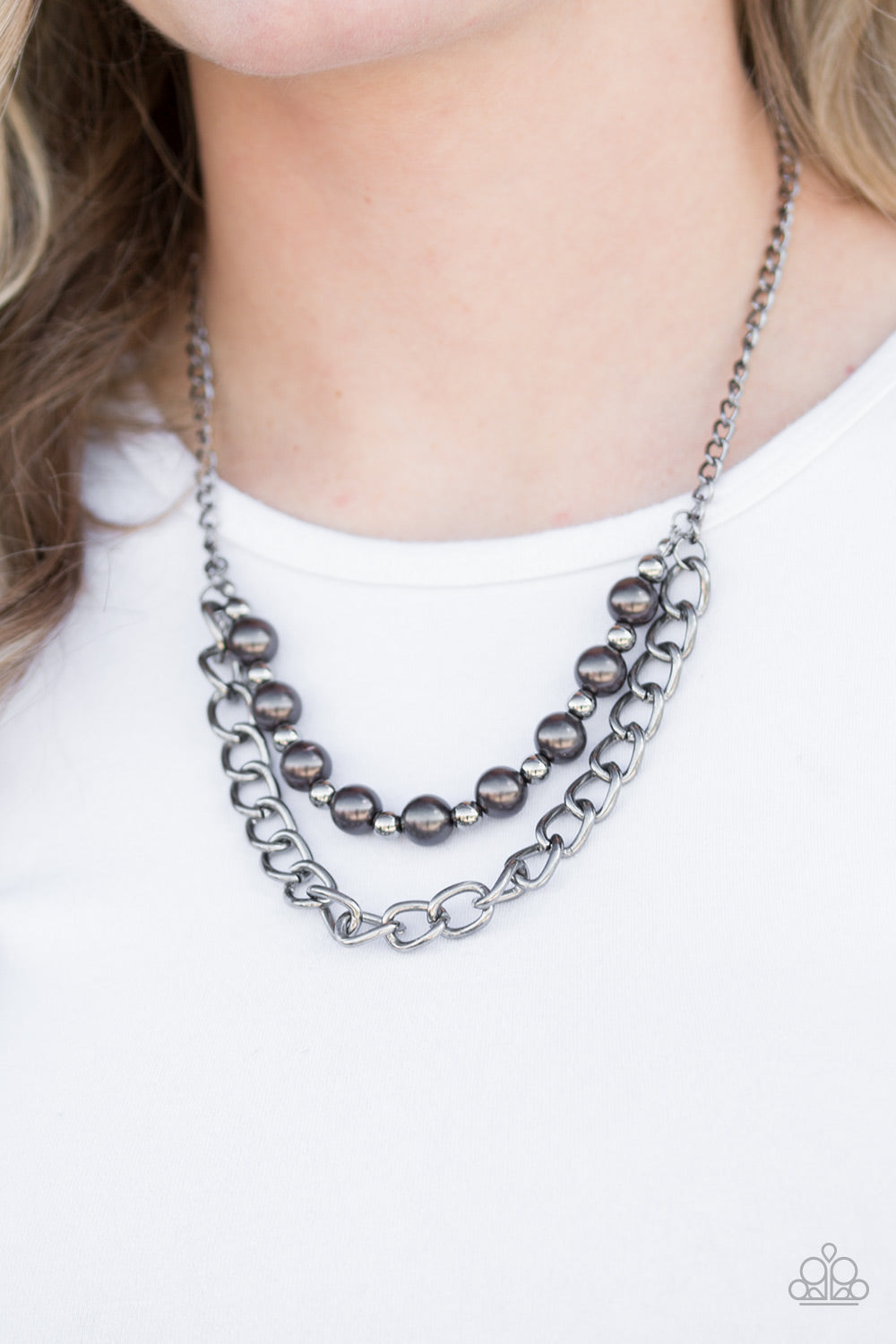 Paparazzi ♥ Glam and Grind - Black ♥  Necklace