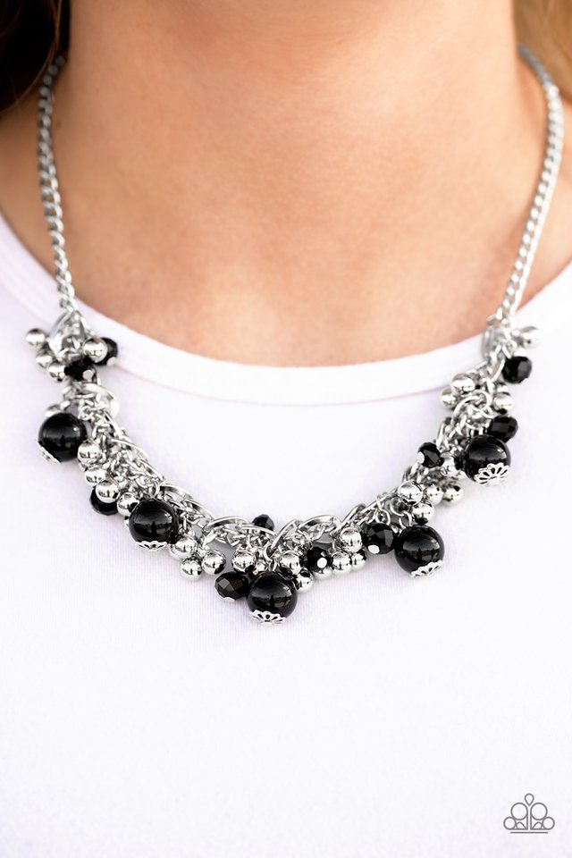 Paparazzi ♥ A Pop Of Posh - Black ♥ Necklace