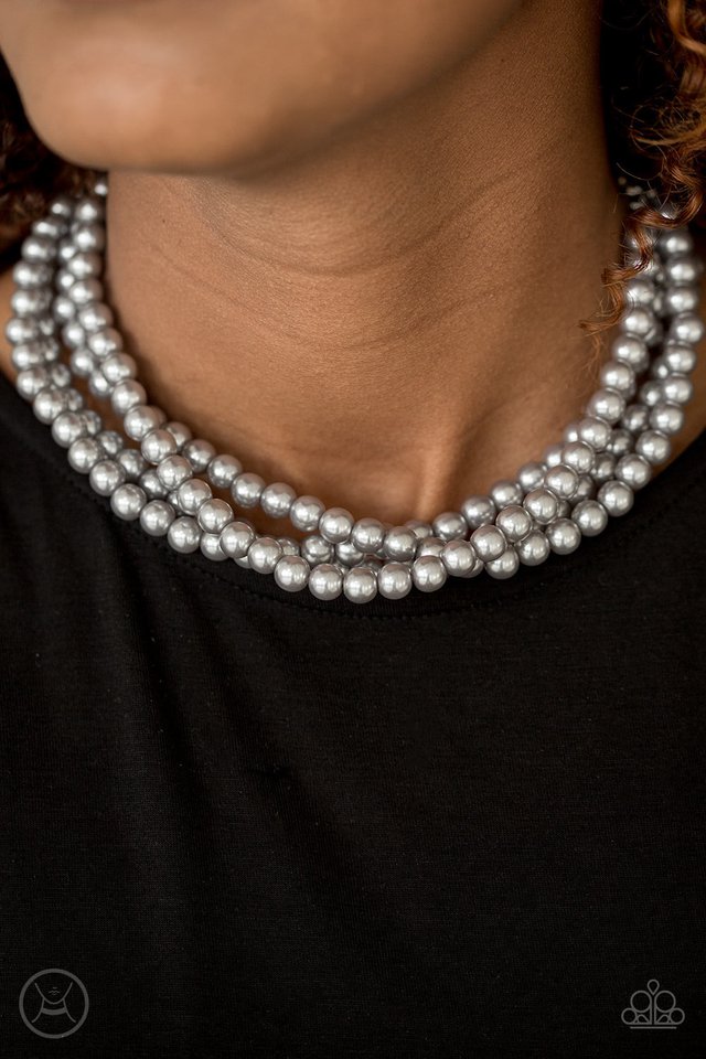 Paparazzi ♥ Vintage Romance - Silver Choker ♥ Necklace