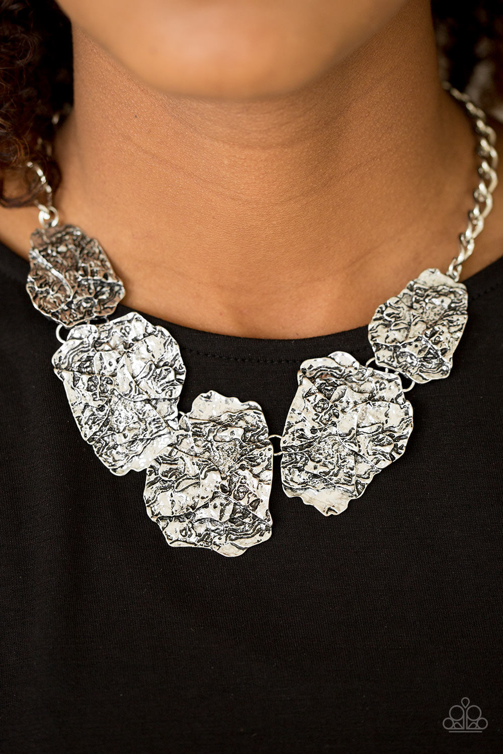 Paparazzi ♥ Magnificently Meteorite - Silver ♥  Necklace